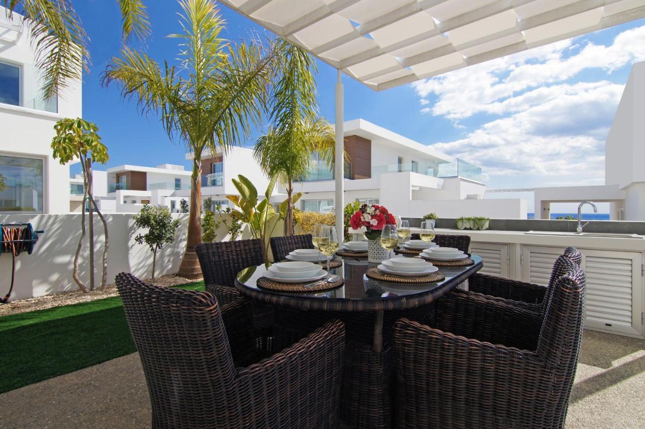 Villa Sunday Agia Napa Exterior foto